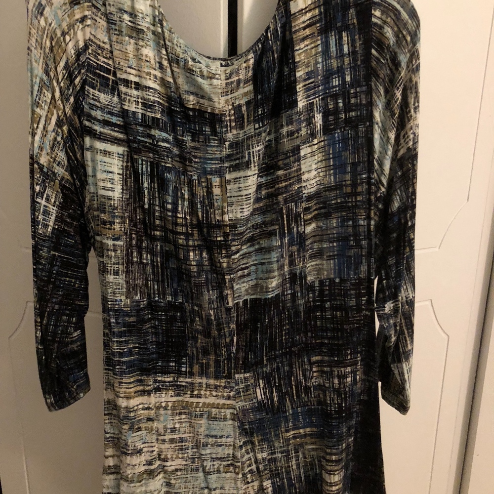 Top - Picture 3 of 4